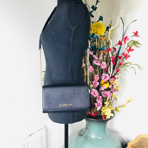 Michael Kors Jet Set Large Phone Crossbody Bag - Picture 7 of 8